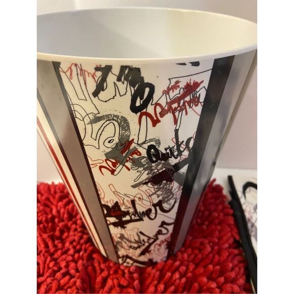 Quicksilver bathroom set rug trash can shower curtain black gray red - Picture 2 of 6